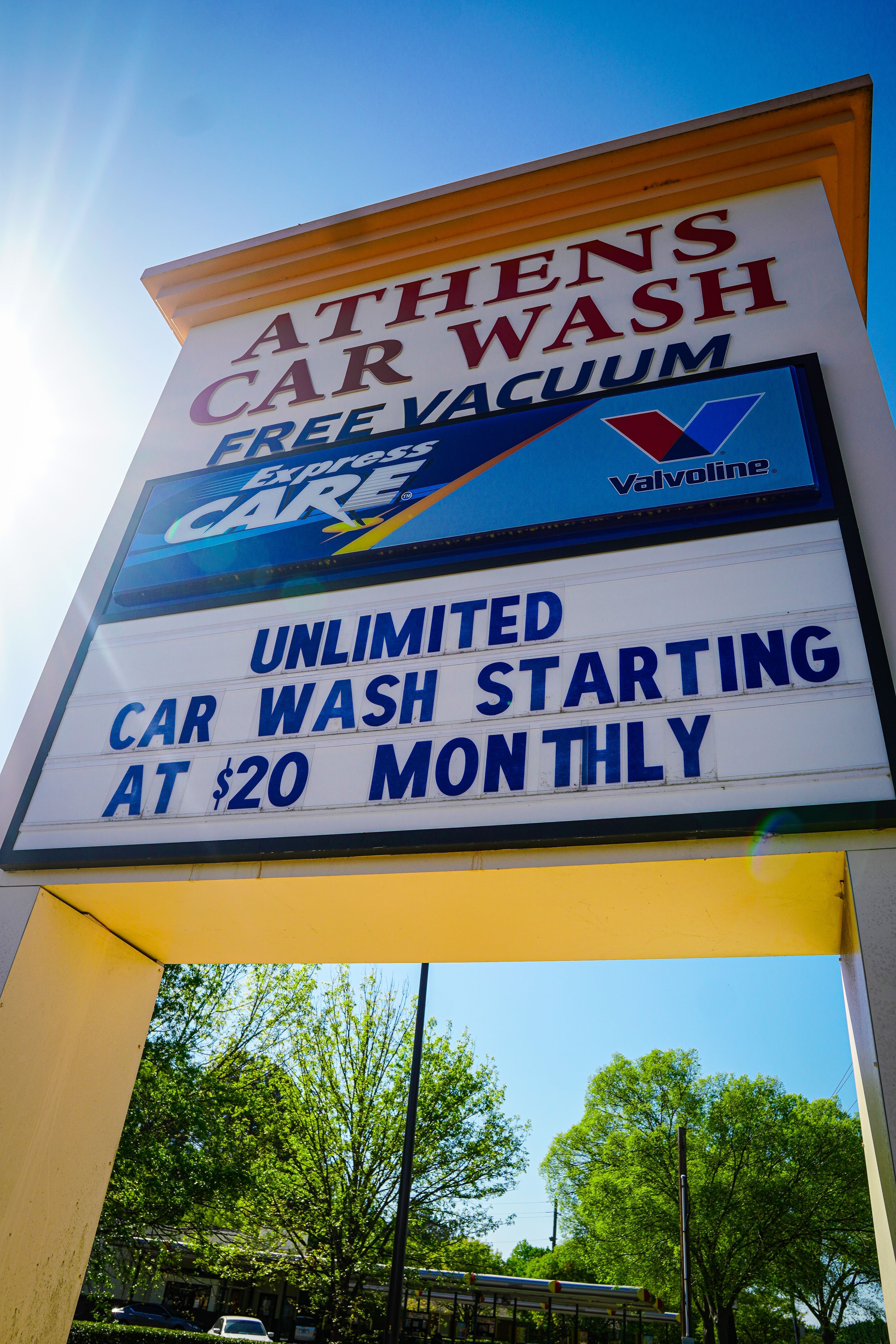 Premium car wash service in Athens, Georgia - Full service auto detailing and cleaning for cars